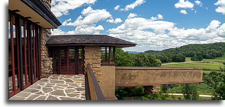 Taras::Taliesin, Wisconsin, USA::